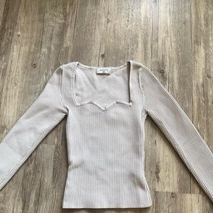 Aritzia Babaton Sculpt Knit Sweetheart Long Sleeve